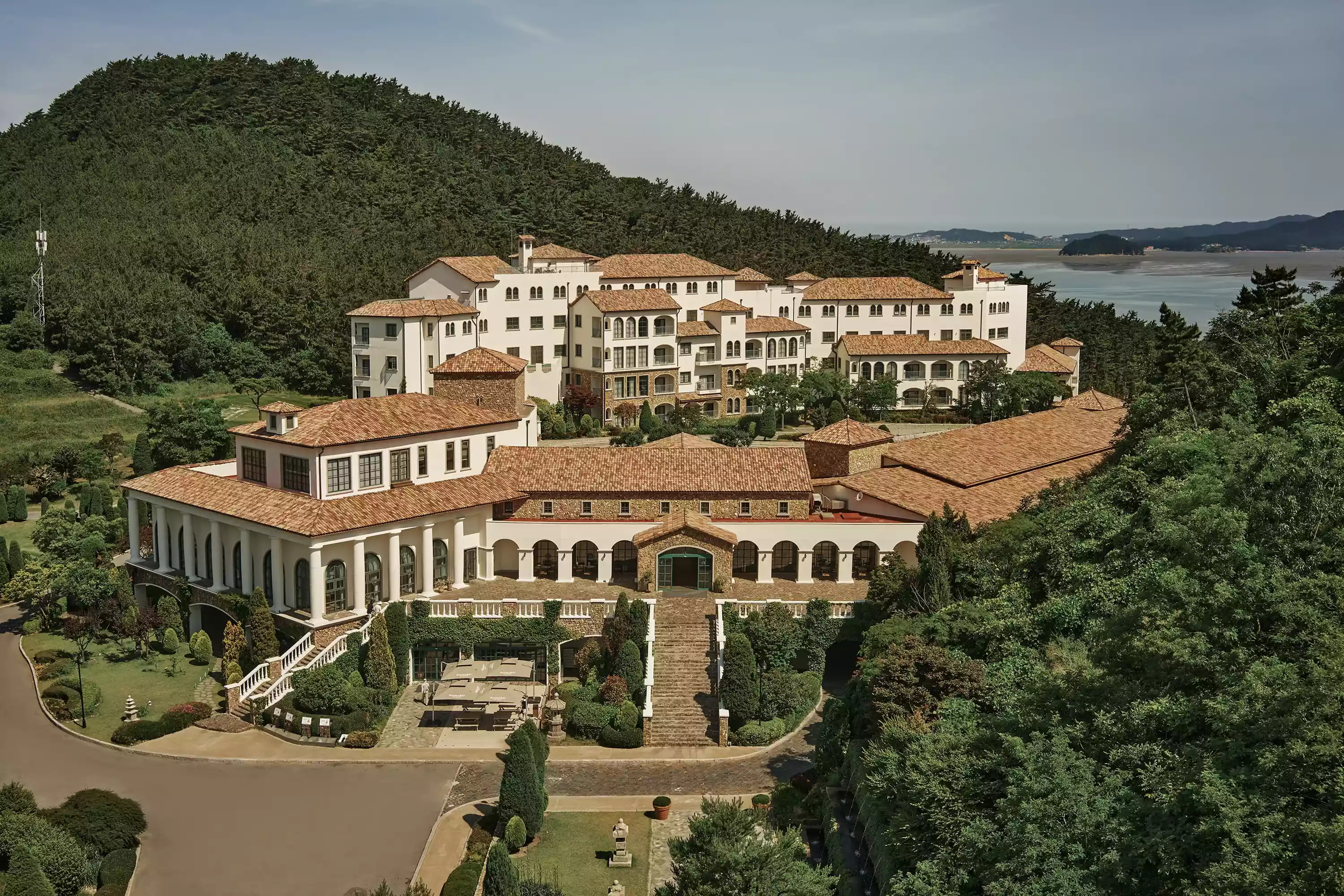 main clubhouse image